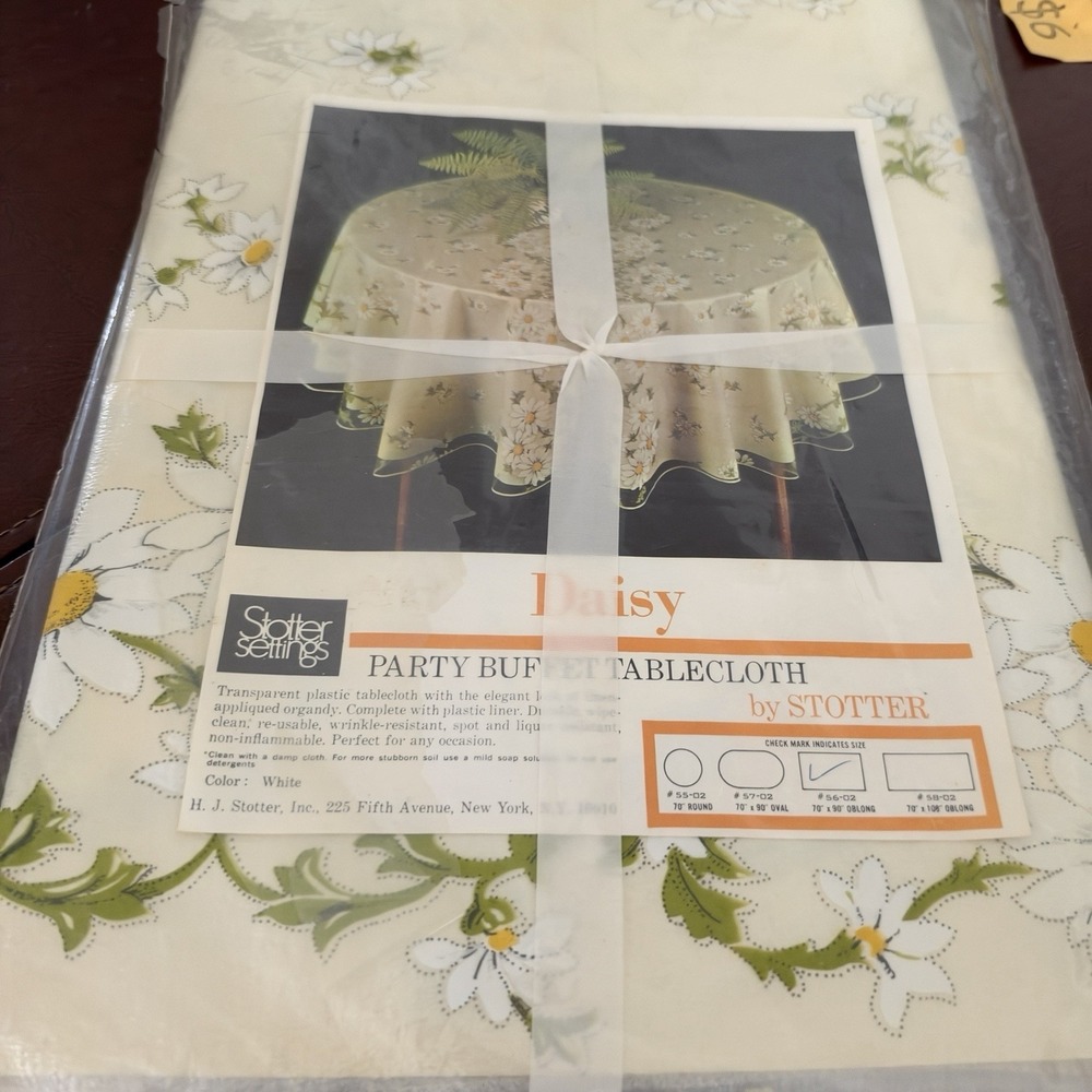 Vintage Stotter Settings Daisy Tablecloth 70x90 Oblong Retro Floral NOS